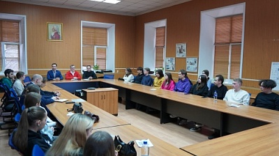 Состоялась встреча студентов Демидовского университета с депутатом Ярославской областной думы Василием Бобковым и депутатом муниципалитета Ярославля Алексеем Мольковым, организованная КЦПИТ и Центром спорта и патриотического воспитания ЯрГУ