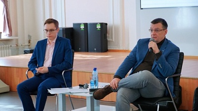 Будет непросто, но появятся новые возможности: о современной геополитике с Алексеем Травкиным 