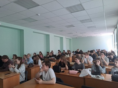 КЦПИТ ЯрГУ провел семинар с элементами кинопоказа и обсуждением исторических видеоматериалов со студентами Ярославского филиала Финансового университета при Правительстве Российской Федерации