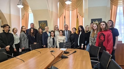 Начался новый сезон Клуба молодых политиков для студентов Демидовского университета