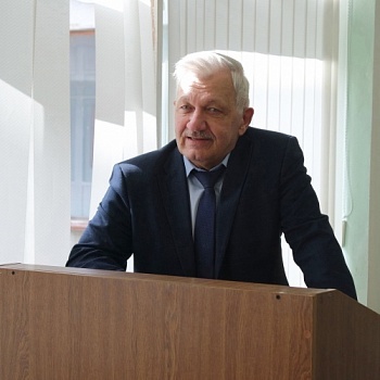 Декан факультета психологии ЯрГУ, член-корреспондент РАО, профессор Анатолий Карпов стал победителем Национального конкурса «Золотая Психея» по итогам 2024 года