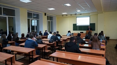 Студенты юридического факультета обсудили характерные особенности лиц, причастных к террористической деятельности