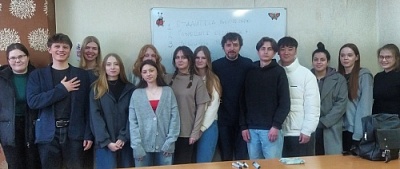 Актер Волковского театра Илья Коврижных провел коммуникативно-речевой практикум со студентами факультета филологии и коммуникации ЯрГУ